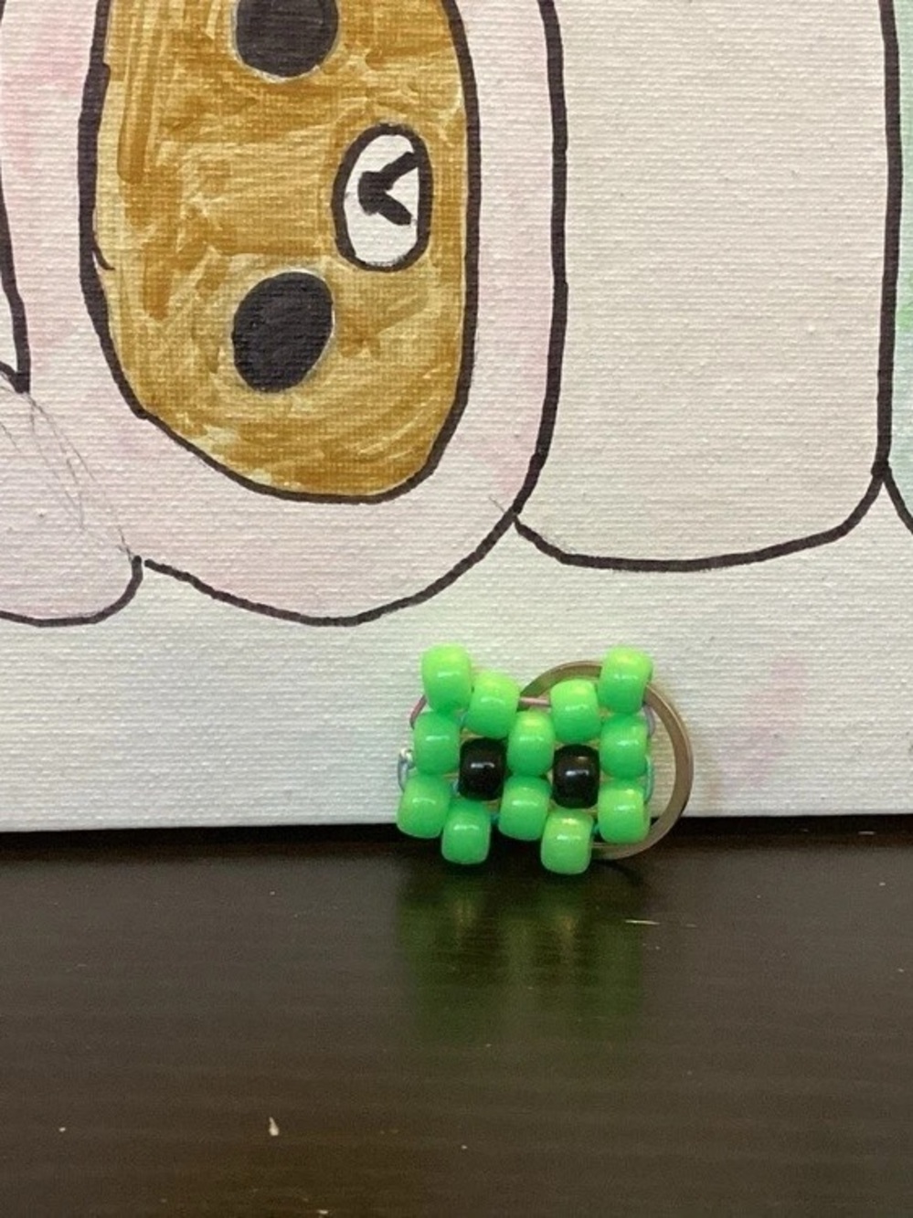 Green Beaded alien cat keychain